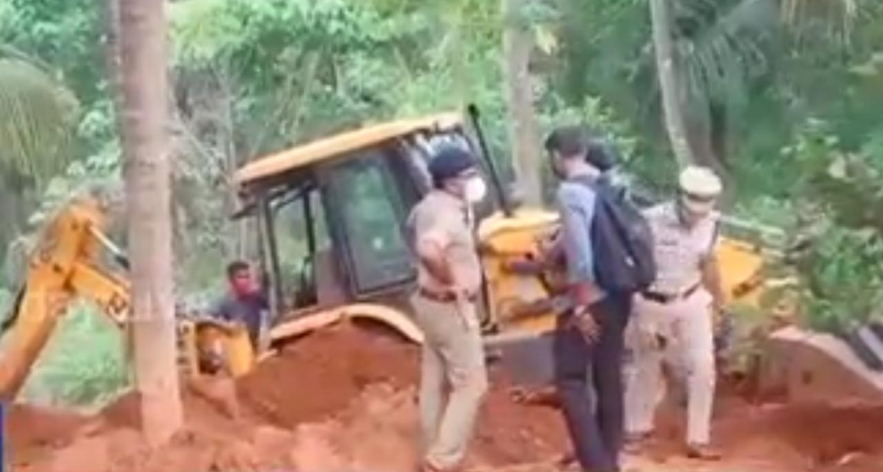 https://www.malayalamnewsdaily.com/sites/default/files/2021/04/20/subair-valancherimurder-apr20.jpg